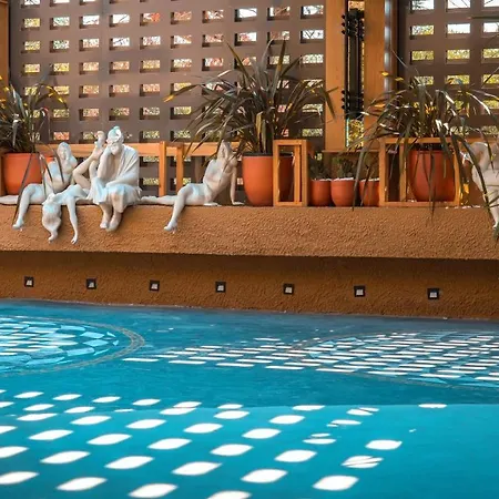 Maja Luxury Hotel 4*