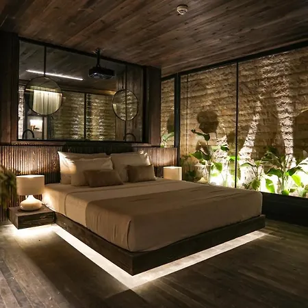 Готель Maja Luxury 4*