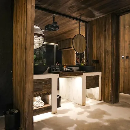 Готель Maja Luxury 4*